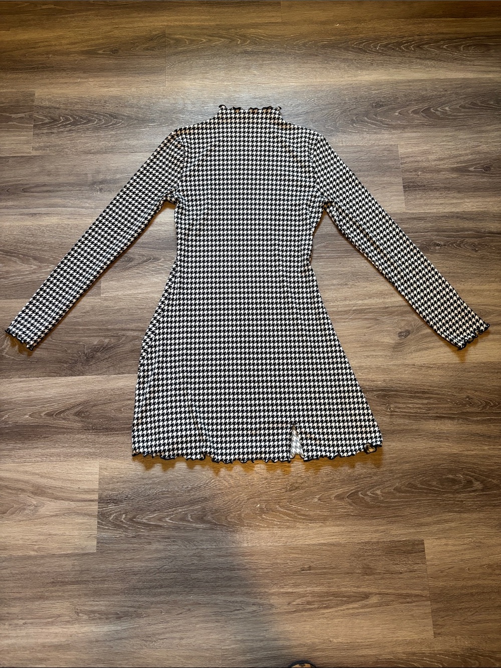 SO Black & White Houndstooth Long-Sleeve Dress |size S|